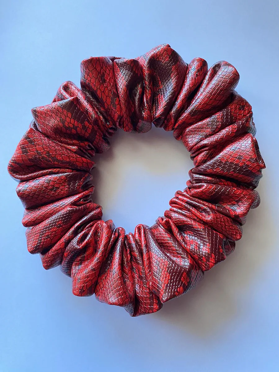 Scrunchie Λάστιχο μαλλιών δερματίνης snake print κόκκινο XL