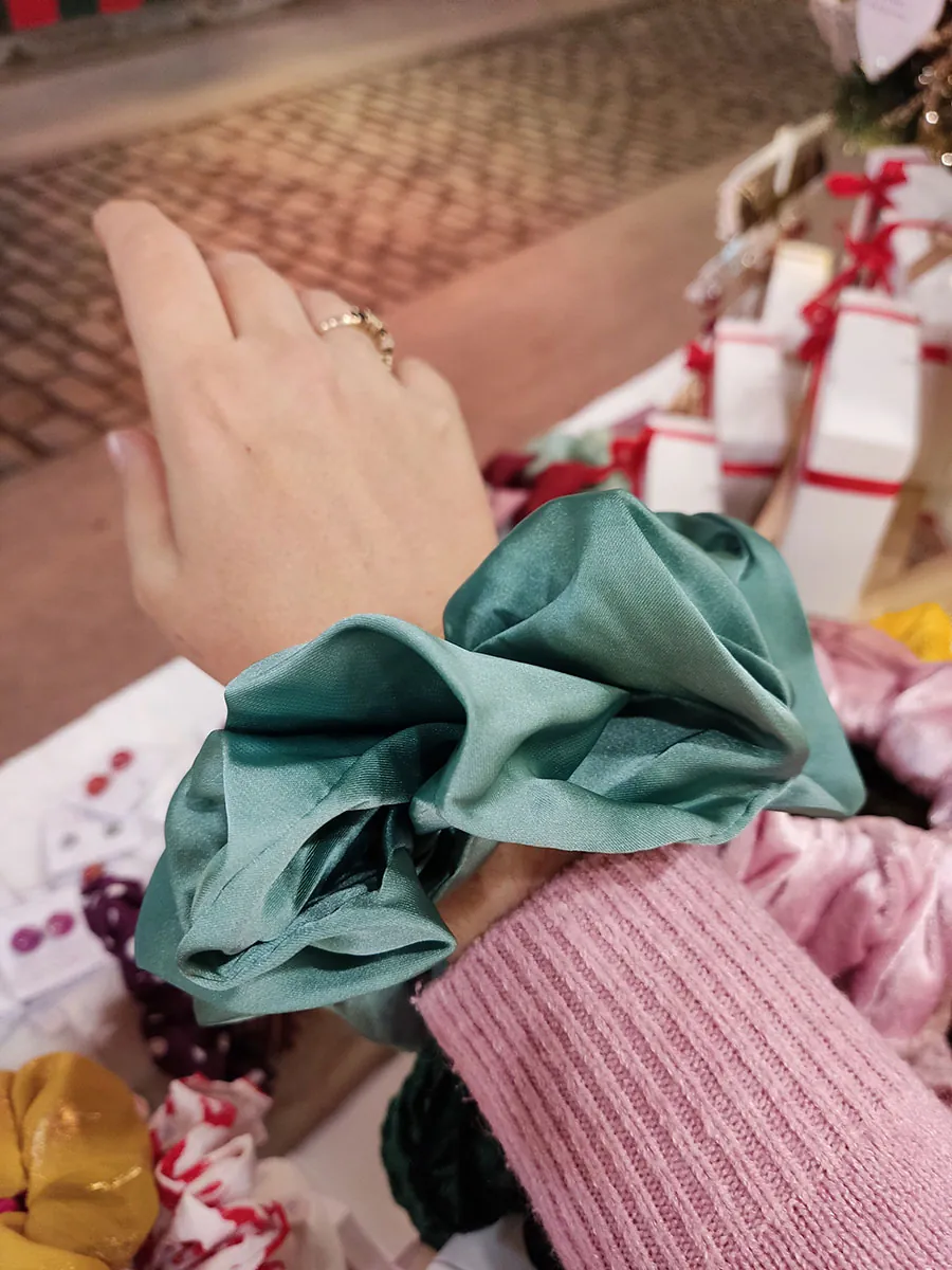 SCRUNCHIES-0008 Scrunchie Λάστιχο μαλλιών λεπτό σατέν βεραμάν Large